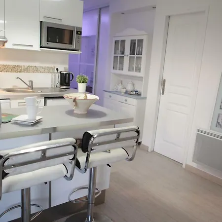 Apartment On The *